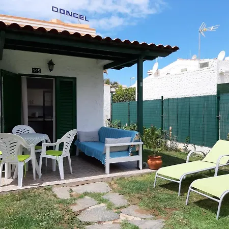 With Private Garden Ferienhaus